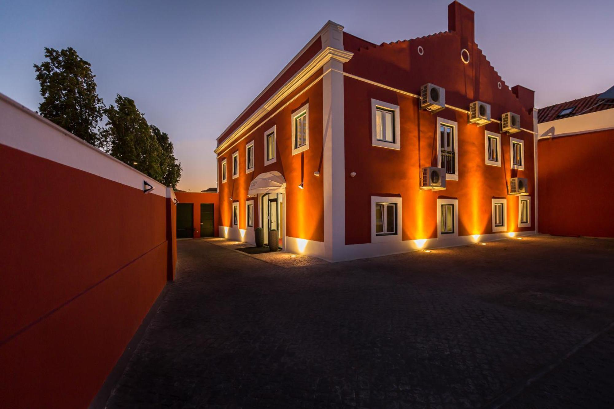 Comtesse Lisbonne By Homing *
